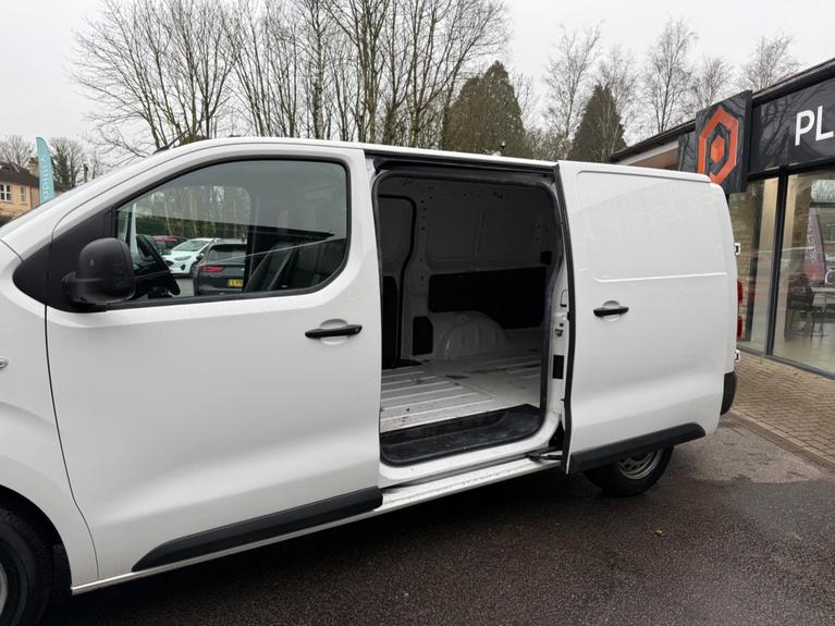 Used Vauxhall Vivaro LB70LKC 20