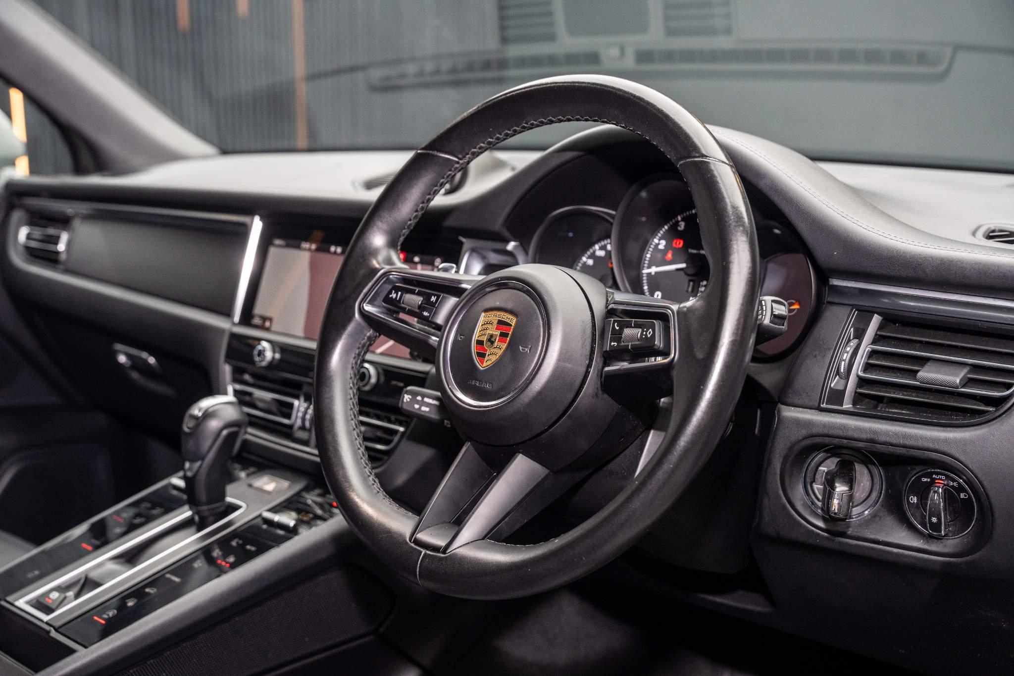 Used 2021 Porsche Macan 2.0T PDK 4WD Euro 6 5dr £47,480 27,000 