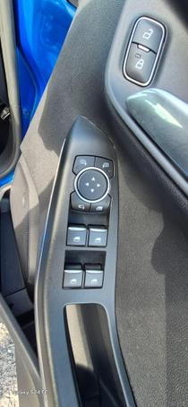 Ford Fiesta Photo 22