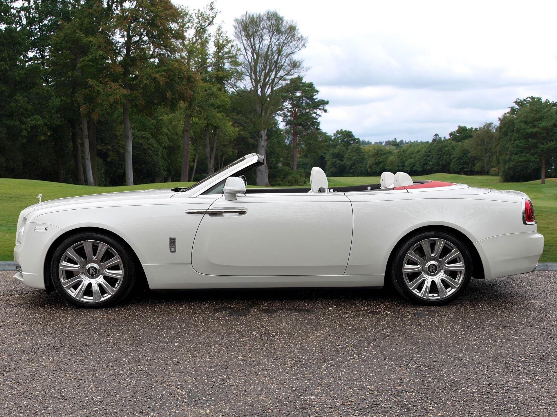 Rolls-Royce Dawn 6.6 V12 Convertible 2dr Petrol Auto Euro 6 (563 bhp) — photo 2