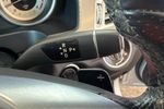 Mercedes-Benz E-CLASS Photo 32