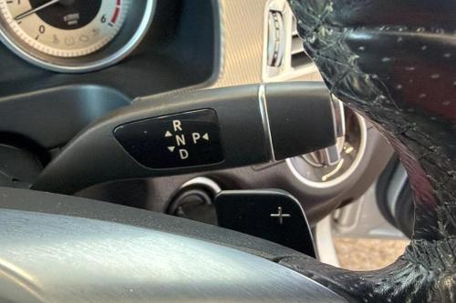 Mercedes-Benz E-CLASS Photo at-017c400bf67a4827926b57a3bdb1132e.jpg