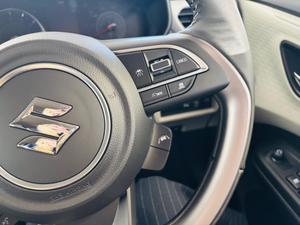 Suzuki Swift Photo 34