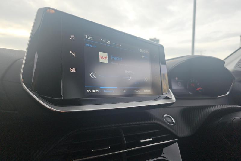 Used Peugeot 208 NV22HSX 6