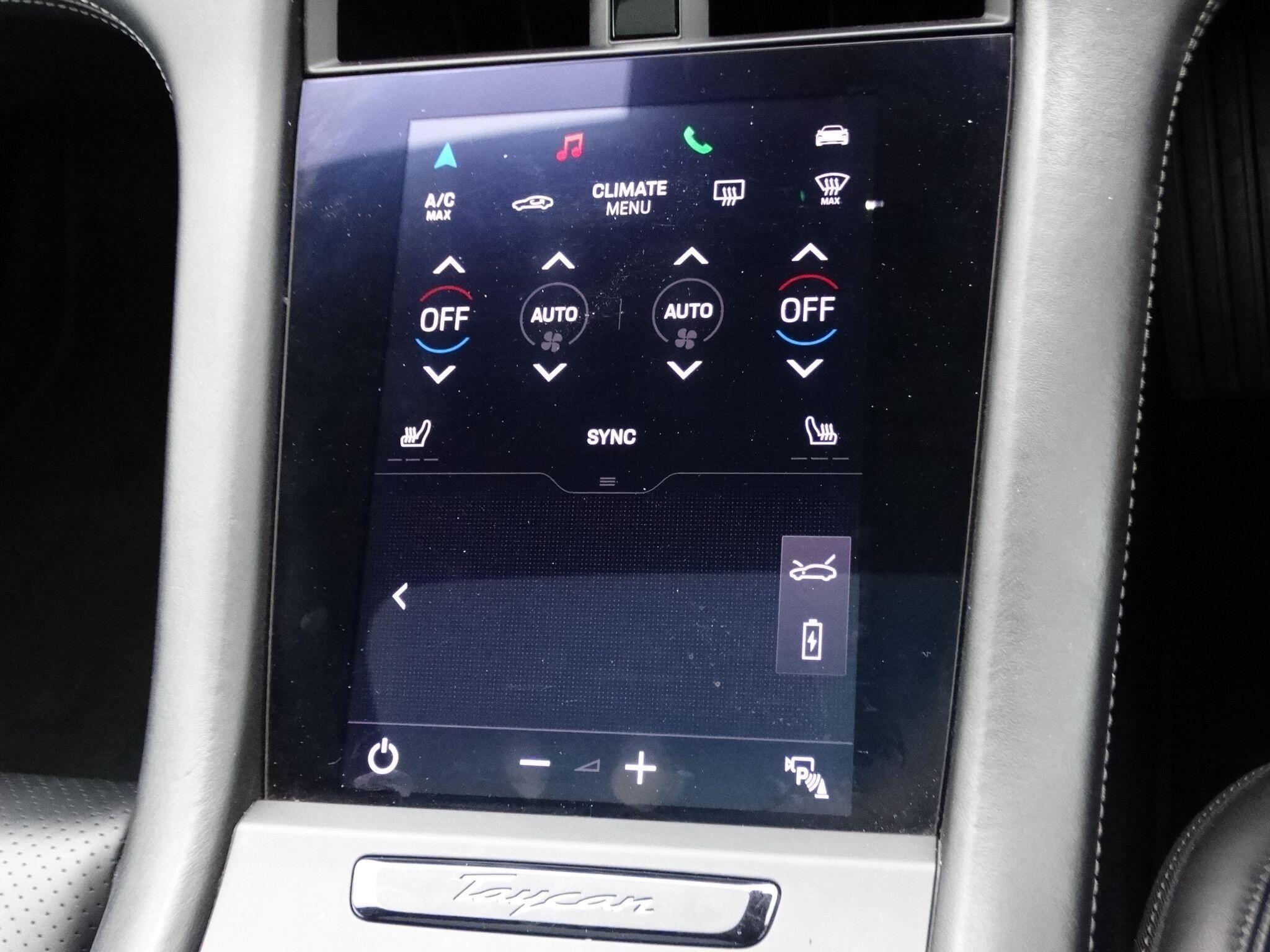 Porsche Taycan Performance Plus 93.4kWh 4S Auto 4WD 4dr (11kW Charger) — photo 30