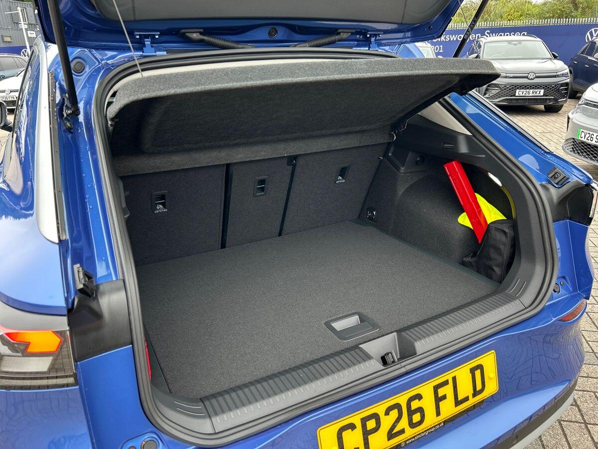 Volkswagen T-Roc Photo at-02477c869a384907a73a76f44c5b0b4e.jpg