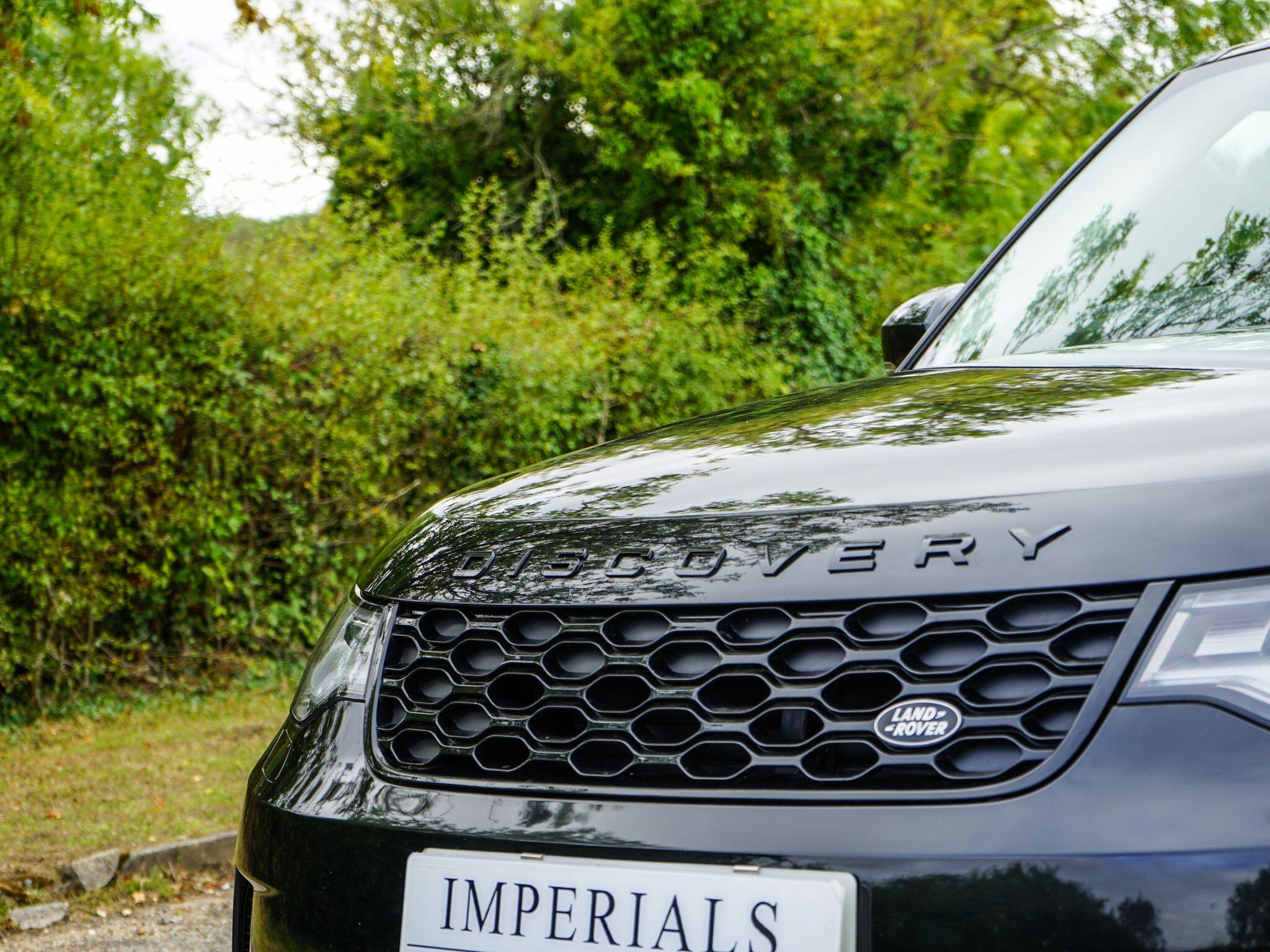 Land Rover Discovery 3.0 D300 MHEV SE Auto 4WD Euro 6 (s/s) 5dr — photo 9