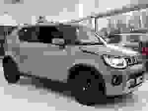  Suzuki Ignis 1.2 Dualjet MHEV SZ-T Euro 6 (s/s) 5dr Caravan Ivory Pearl with Super Black Pearl Roof at Startin Group