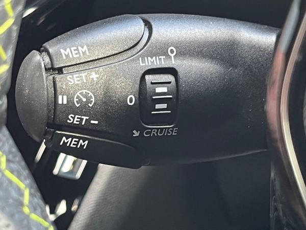 Used Peugeot E-2008 DU72UVO 59