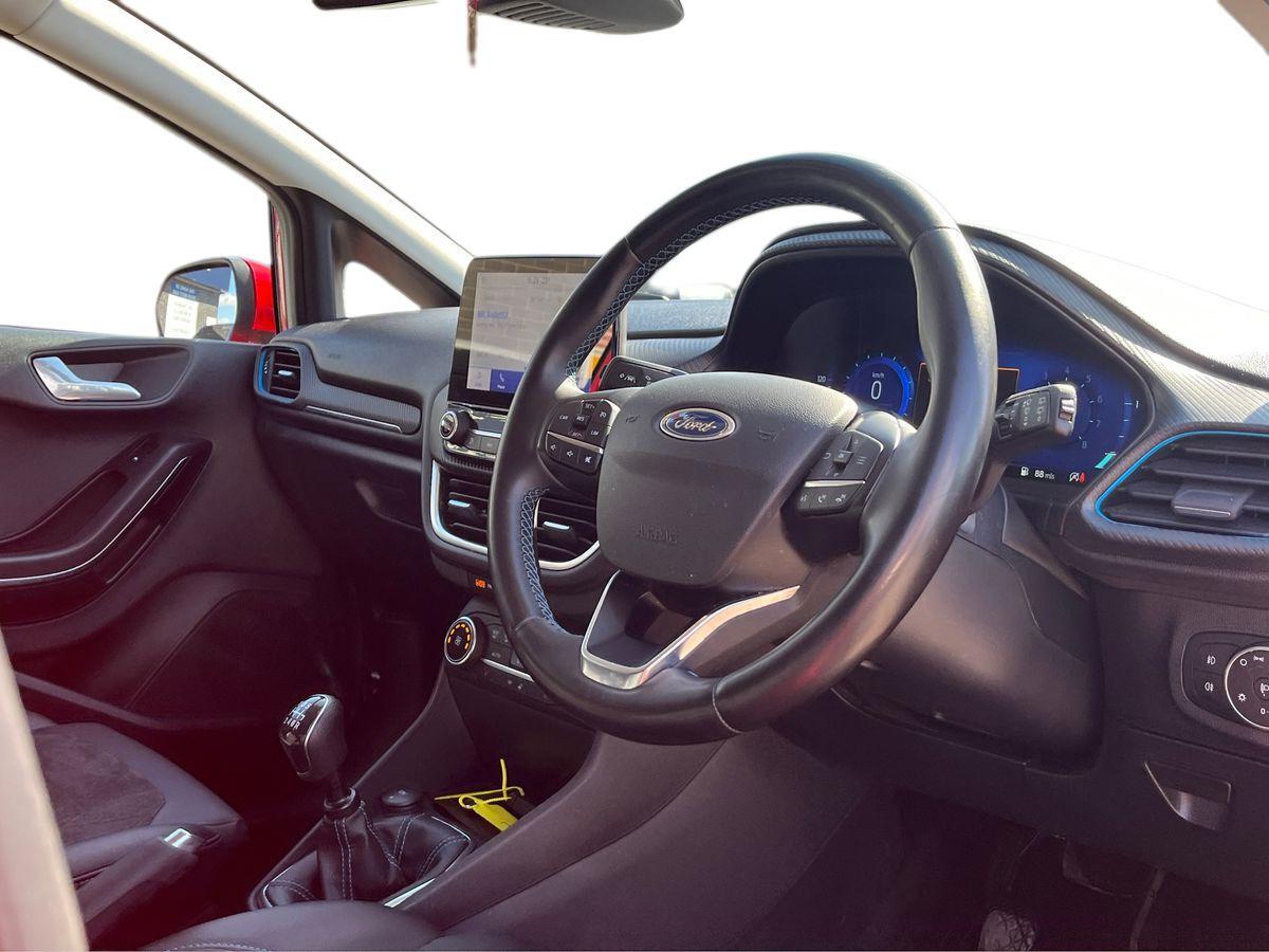 Ford Fiesta Photo 19