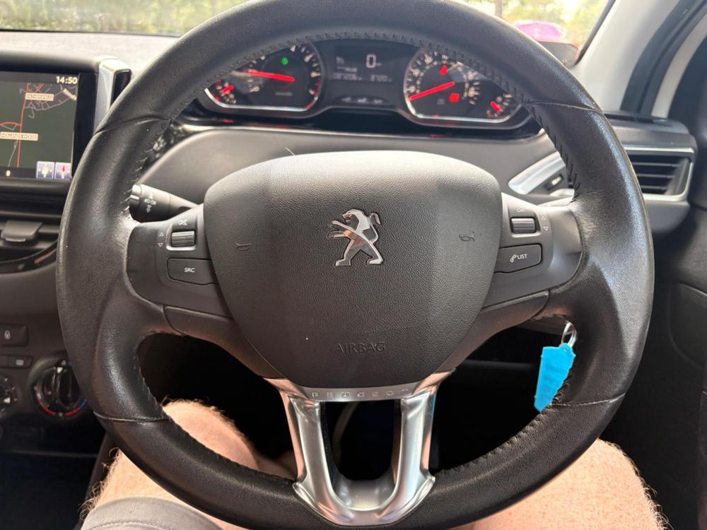 Peugeot 208 Photo at-02b96730db3c47adb7ca12d6b16da8c1.jpg