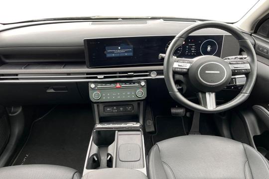 Hyundai TUCSON Photo at-02d6b632a10d43ee85e5769fe992a9ca.jpg