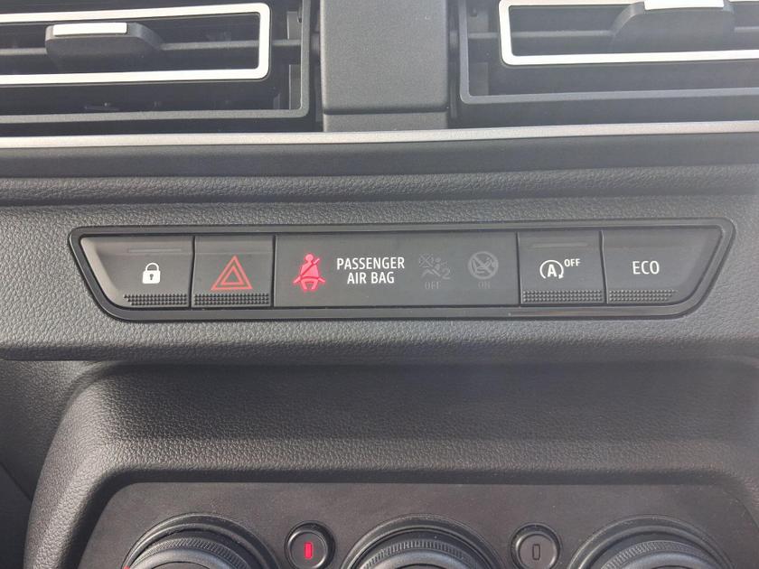 Dacia Sandero Photo at-02d72bb910d14f5782ae19be8a81eaf7.jpg