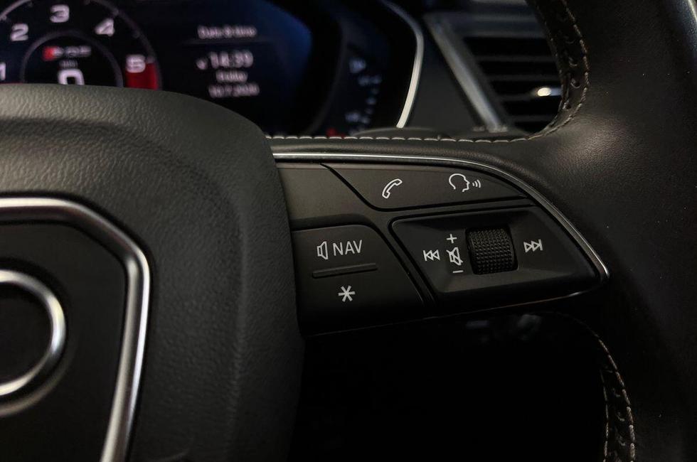 Audi Q5 Photo at-02da4a0889bb4495add5b681cfa64a9f.jpg