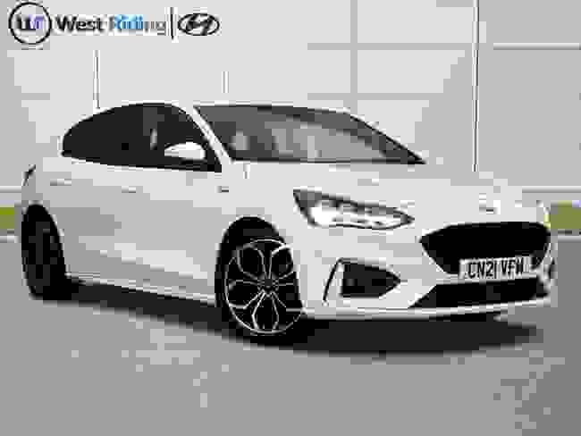 Used 2021 Ford Focus 1.0T EcoBoost MHEV ST-Line X Edition Euro 6 (s/s) 5dr White at West Riding