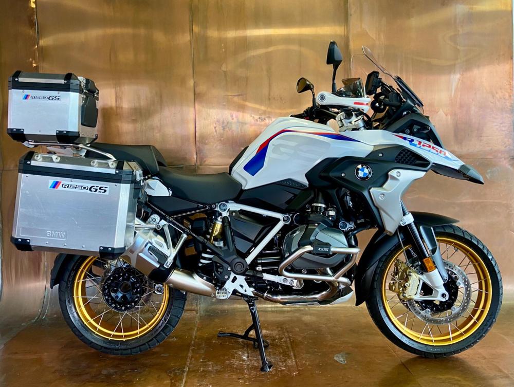 BMW R 1250 GS Photo at-030f0567eab94205a0ba0690a8545c13.jpg