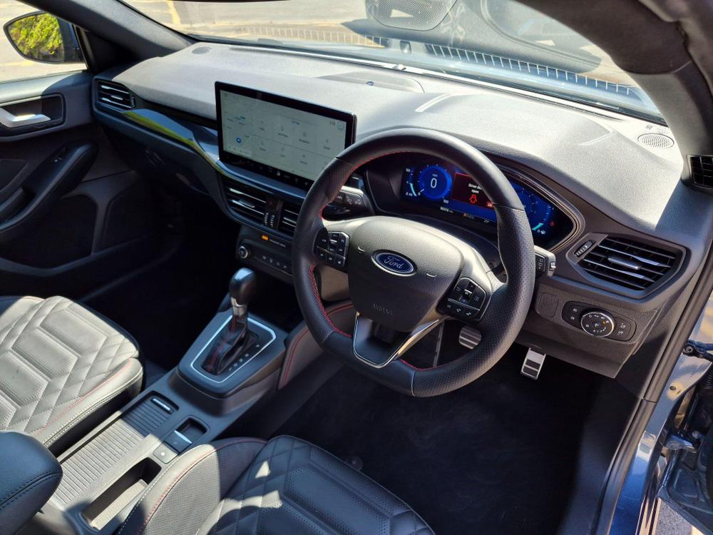 Ford Focus Photo at-0358061f2dda4e738a46a45ce303a33a.jpg