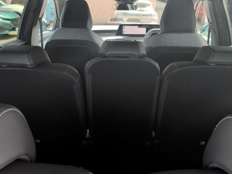 Used Peugeot E-5008 202607094036423 16