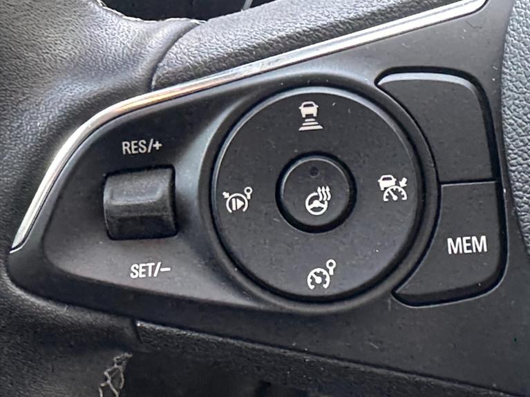 Used Vauxhall Grandland WM23OUC 11