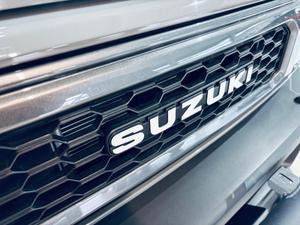 Suzuki Jimny Photo 14