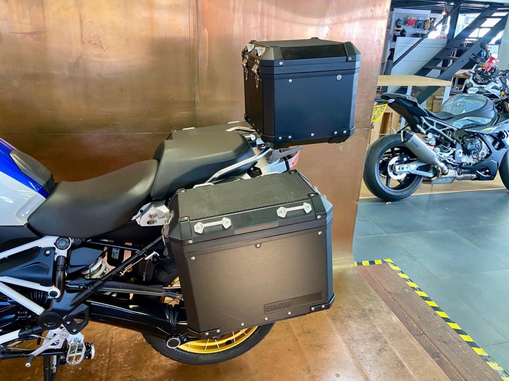BMW R 1250 GS Photo at-043c12a0f09b417ab0126fce007566a4.jpg
