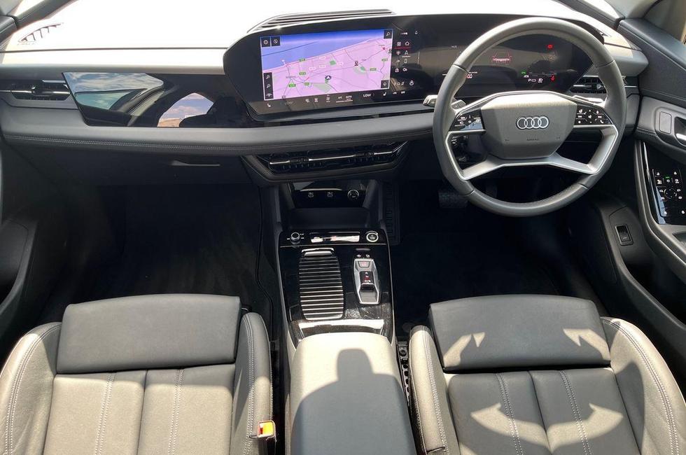 Audi Q6 Photo at-047c196384cc4f33a16d05c2a0e0c168.jpg