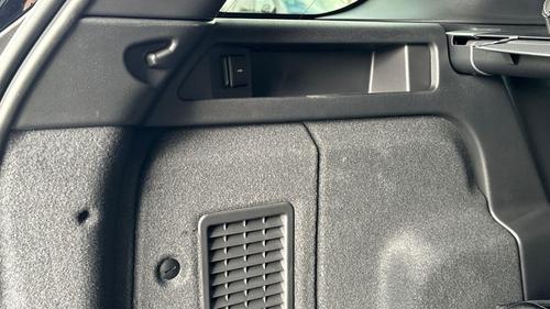 Land Rover Discovery Sport Photo at-049262ef33ec4876ad9117c4ef75a3fb.jpg