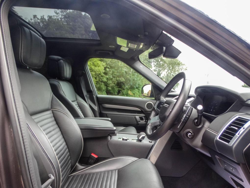 Used Land Rover Discovery AE73RMV 22