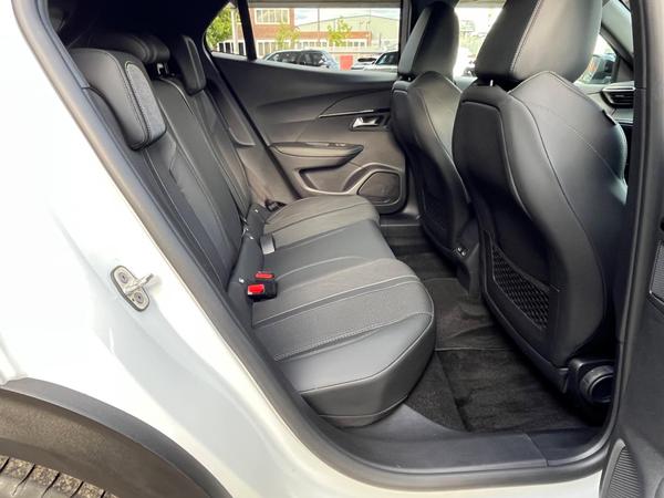 Used Peugeot E-2008 VU23SVN 19