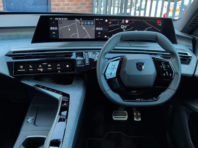 Used Peugeot 3008 YP25TXF 12