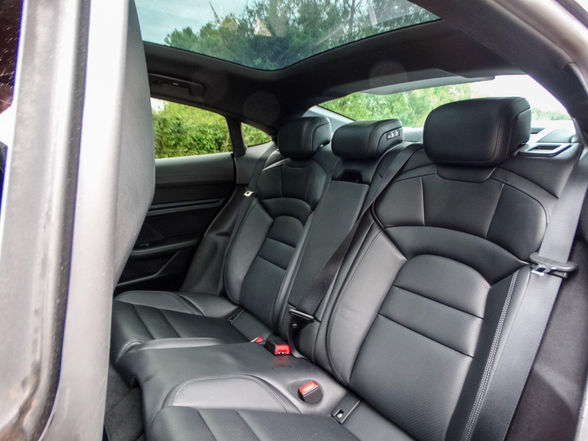 Porsche Taycan Performance Plus 93.4kWh 4S Auto 4WD 4dr (11kW Charger) — photo 16