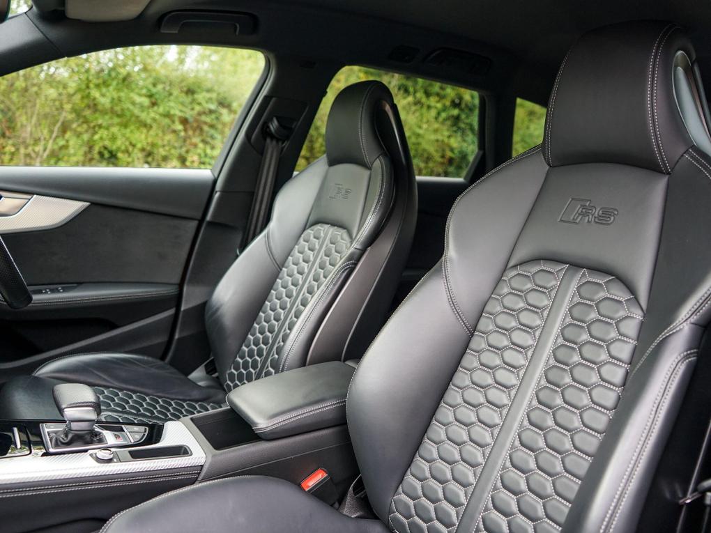 Used Audi RS4 Avant LD22EVY 13