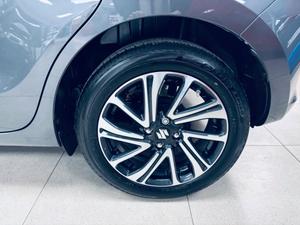 Suzuki Swift Photo 13