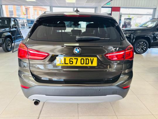 BMW X1 Photo at-04f2dd5ce085495fa4ed6a2a21b0aeb8.jpg