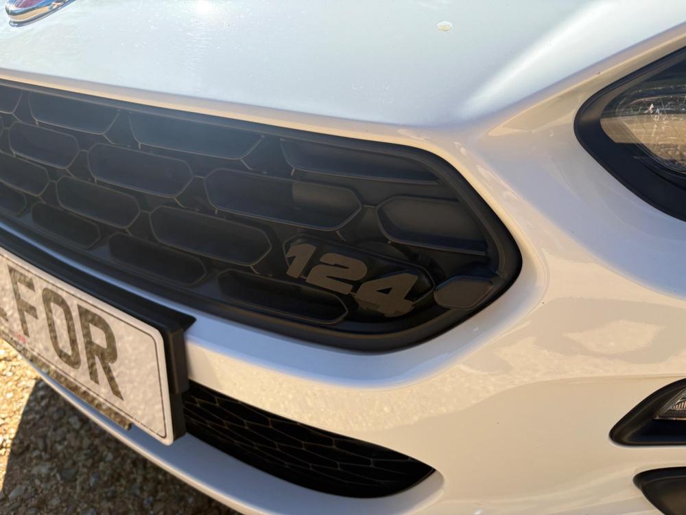 Fiat 124 Spider Photo at-05047a84d93f494690eb81b262ff3cc8.jpg
