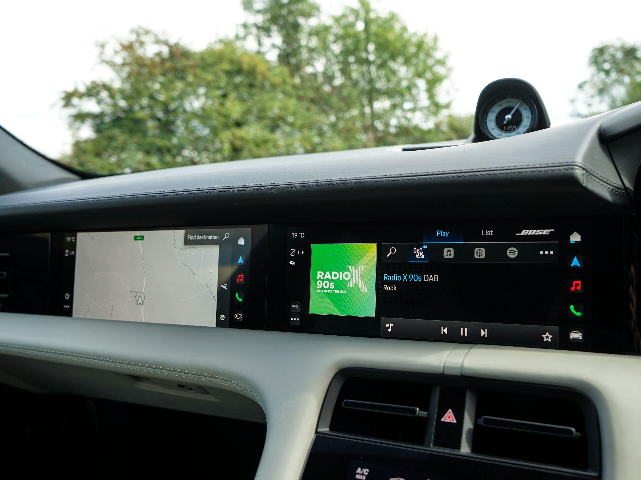 Porsche Taycan Performance Plus 93.4kWh 4S Sport Turismo 5dr Electric Auto 4WD (11kW Charger) (571 ps) — photo 34