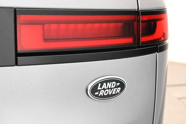 Land Rover RANGE ROVER SPORT Photo at-0542d51d800a4bdfbf7cb91b3f666b9f.jpg