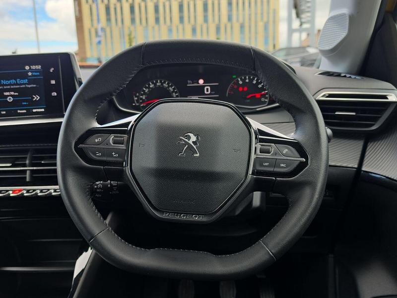 Used Peugeot 208 YT23RJO 32