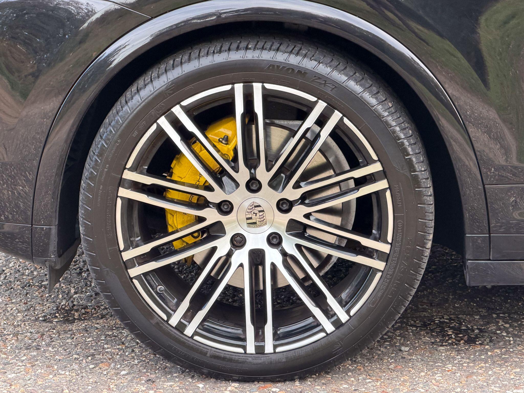Porsche Cayenne 4.2 TD V8 S TiptronicS 4WD Euro 6 (s/s) 5dr — photo 36
