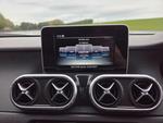 Mercedes-Benz X Class Photo 18