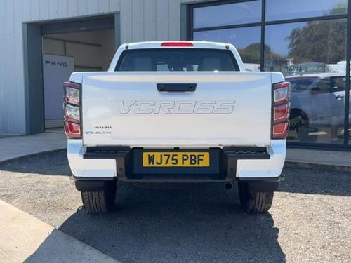 Isuzu D-MAX Photo at-05fed7c85658453abd55f7122f3fb1da.jpg