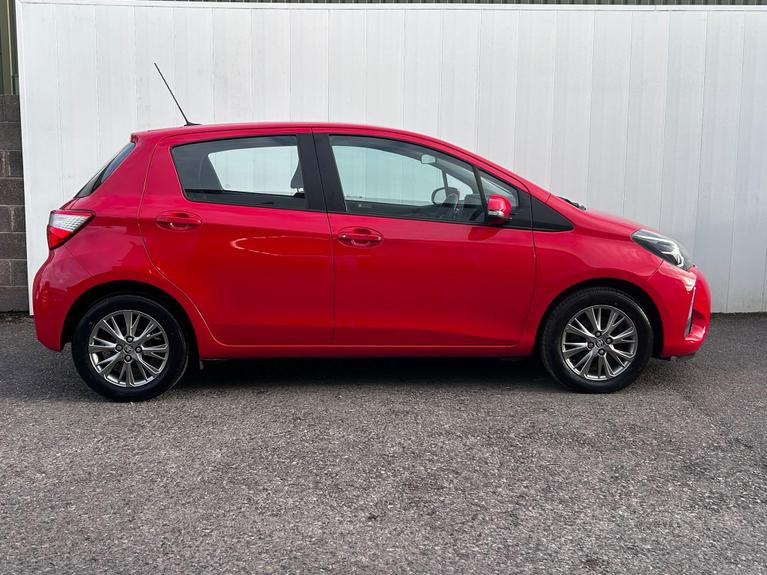 Used Toyota Yaris YL67BXX 6