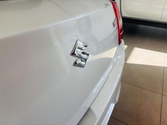 Suzuki Swift Photo at-063e2511cb0246029f47fafe8b00a2a9.jpg