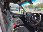 Mercedes-Benz Sprinter Photo 18