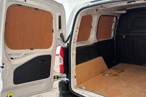 Citroen BERLINGO Photo at-06572219bd2349e49ef035a79c18b4b0.jpg