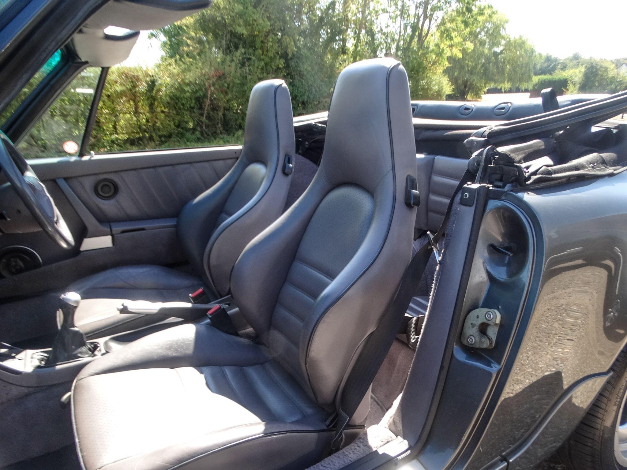 Porsche 964 C2  — photo 12