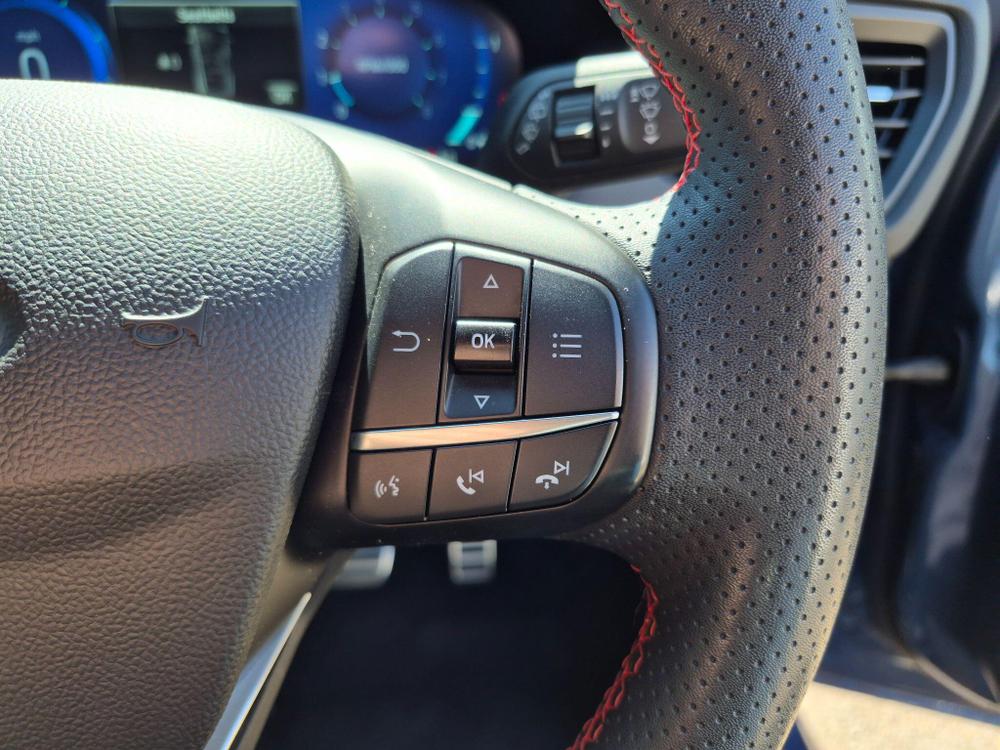Ford Focus Photo at-06922bb64b5548b6b0a5f216df725763.jpg