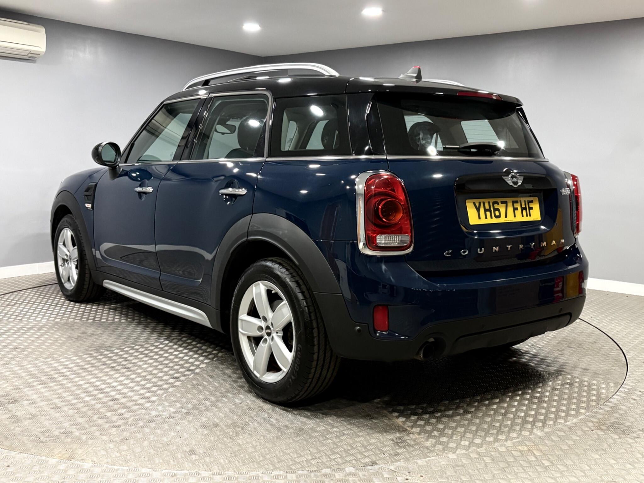 2017 Mini Countryman thumbnail 5