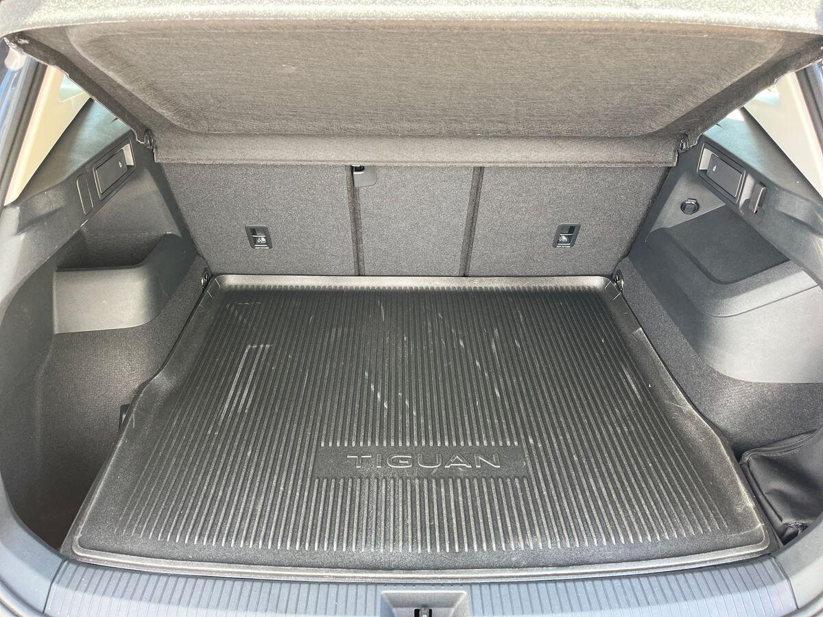 Volkswagen Tiguan Photo at-06ac29dcc07b45569b812492aa0b441f.jpg