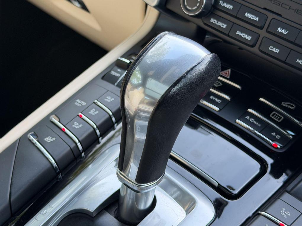 Used Porsche Cayenne W121GHT 31